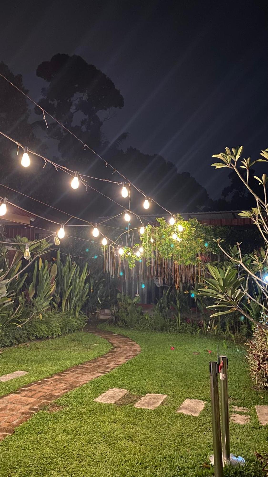 Kebun Puisi Villa Каджанг Екстериор снимка